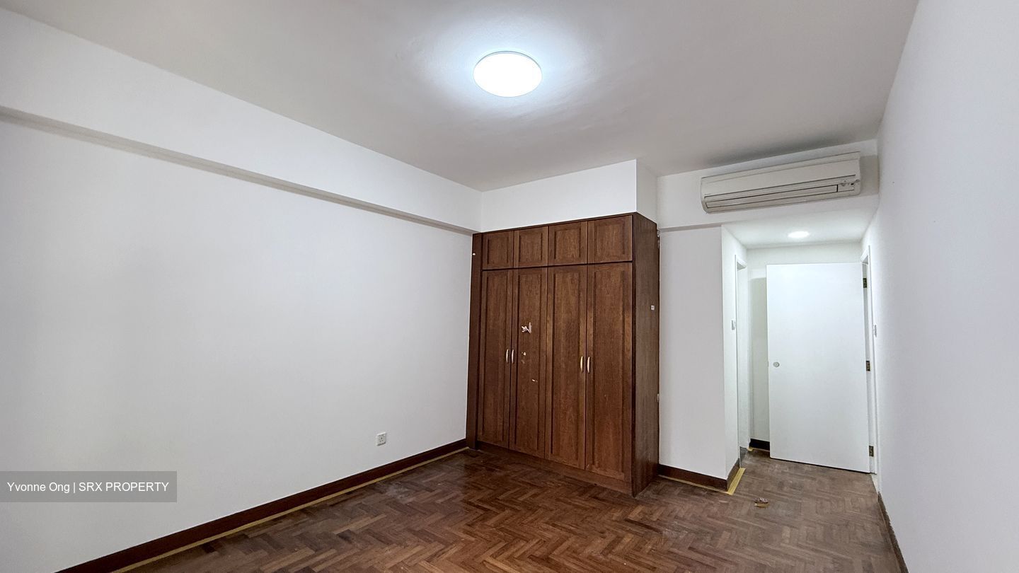 East Meadows (D16), Condominium #632525001